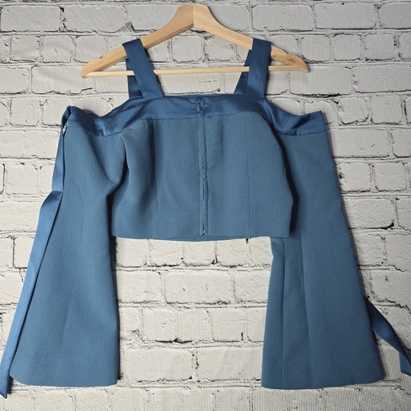 C/Meo Collective Bell Sleeve Blue Crop Dress Top Cold Shoulder Size S - Picture 6 of 10